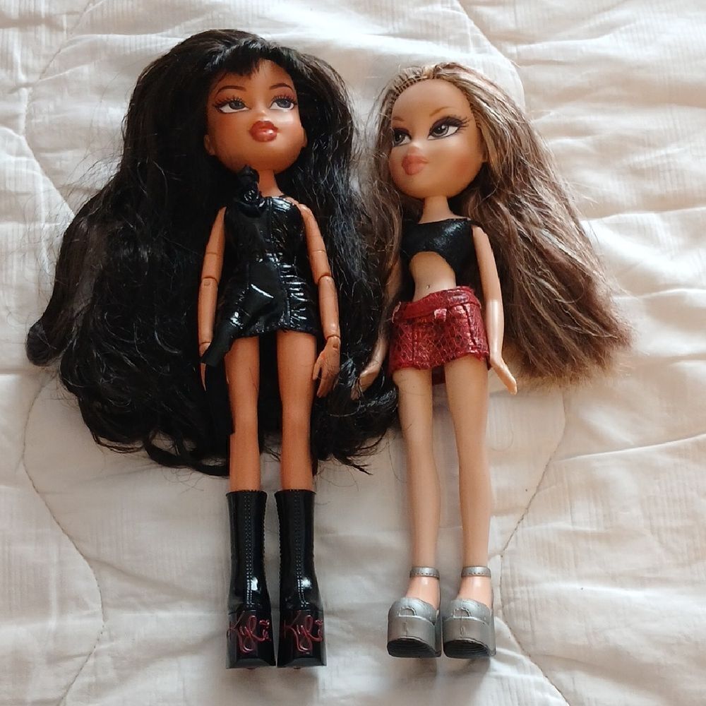 Bratz Dolls with Black and Red Outfits